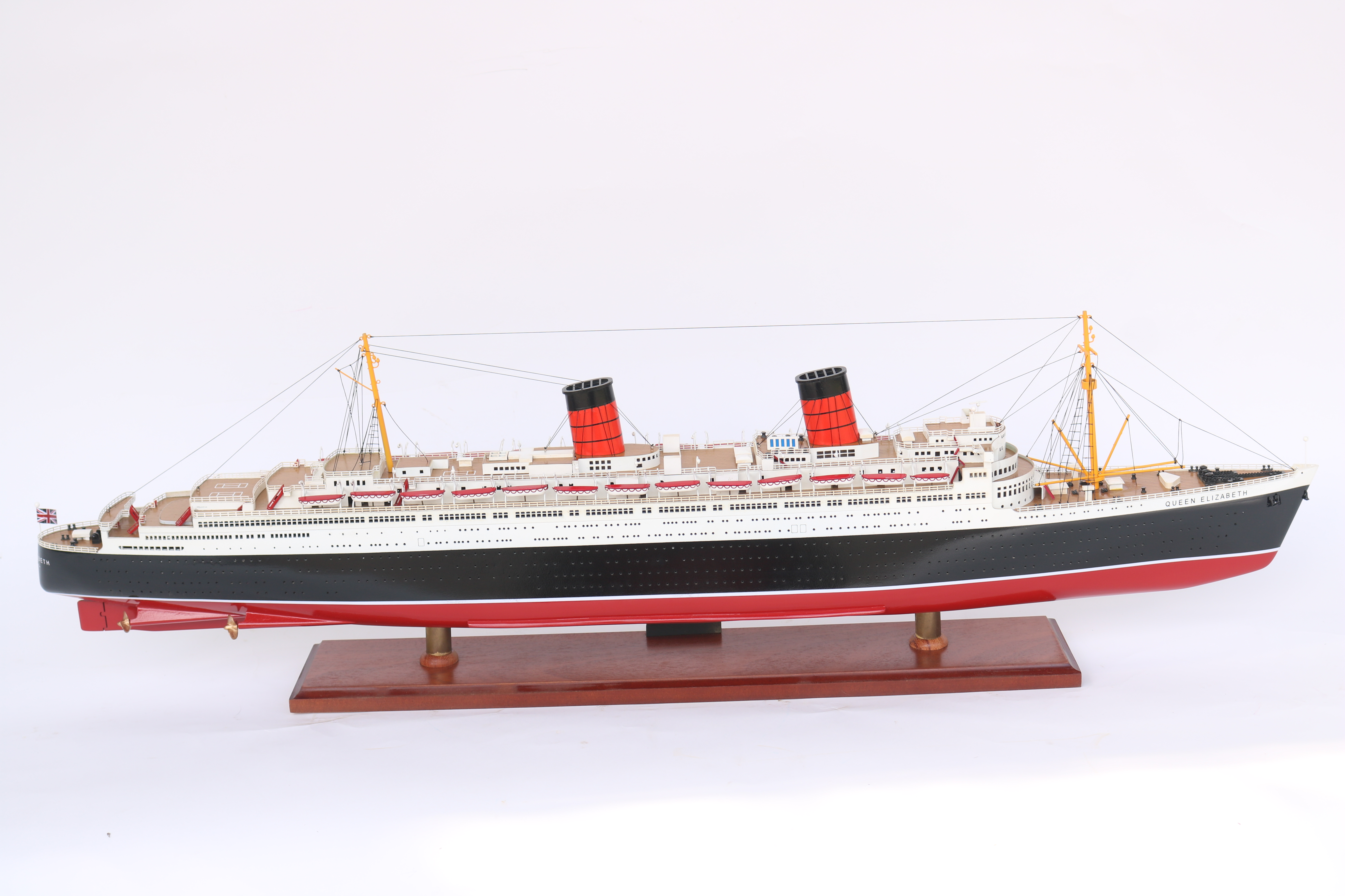 RMS QUEEN ELIZABETH CRUISE SHIP MODEL - 34"