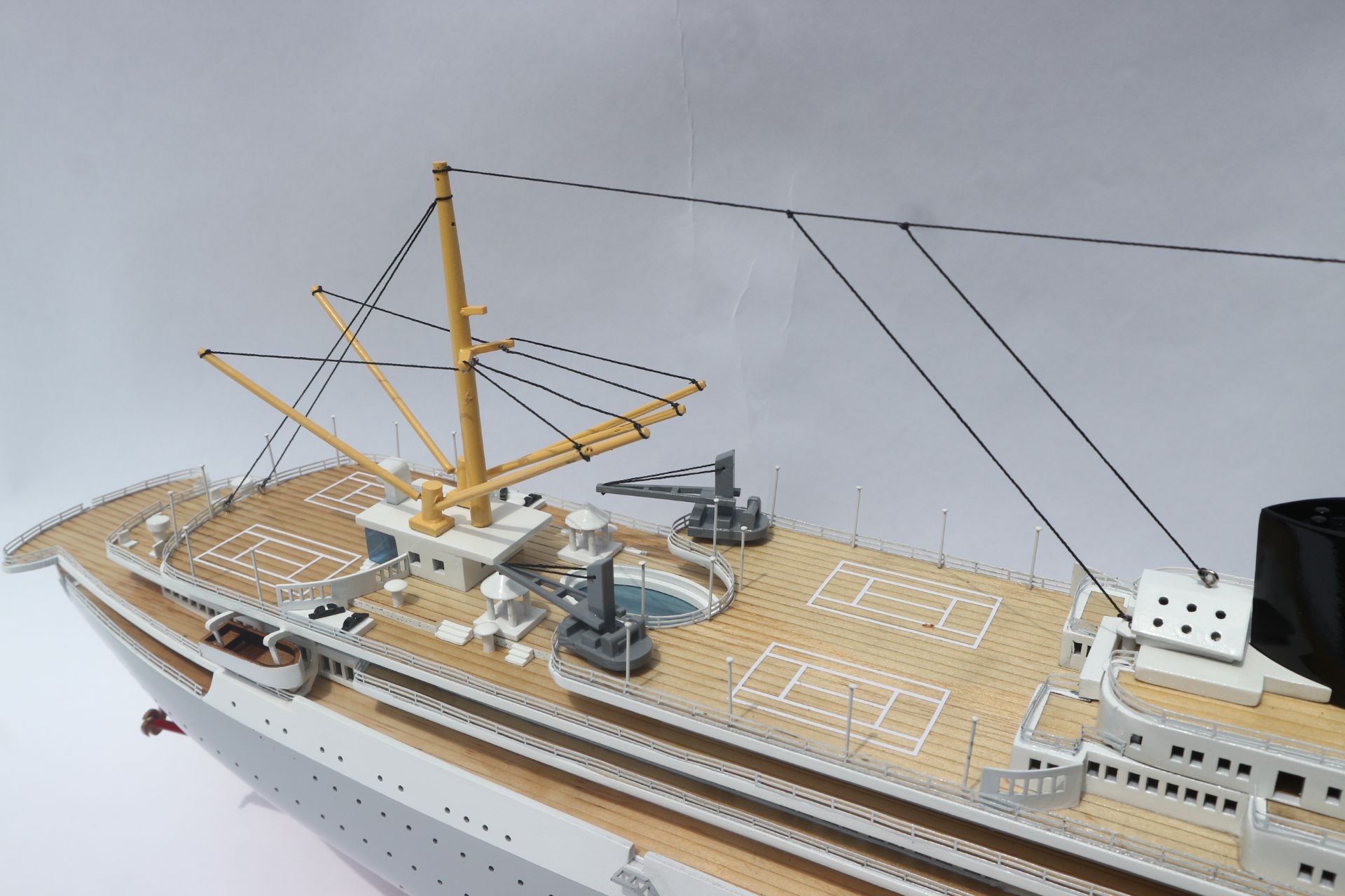 MS WILLEM RUYS CRUISE SHIP MODEL 39"