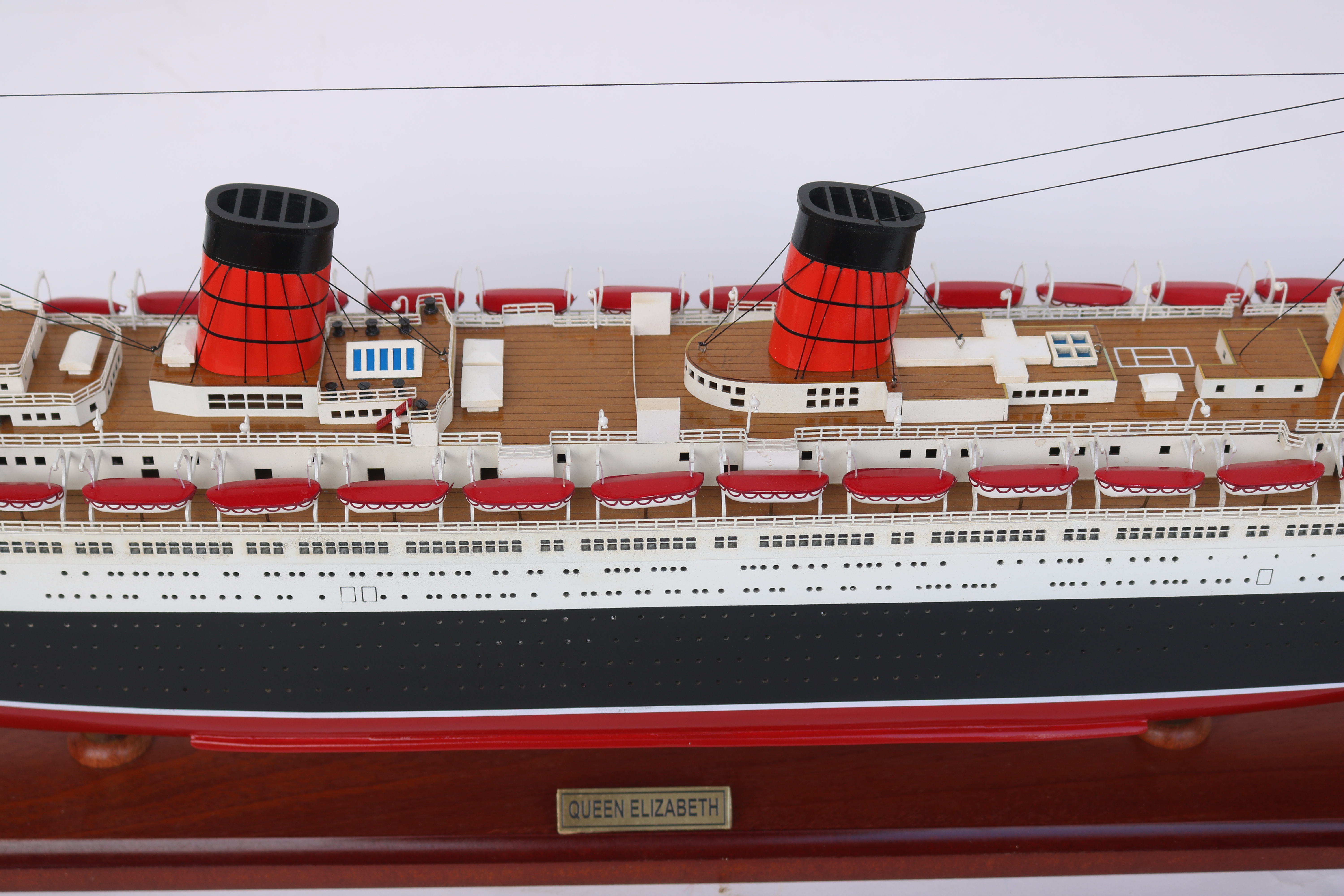 Cruise ship model 34" - Copy - Copy