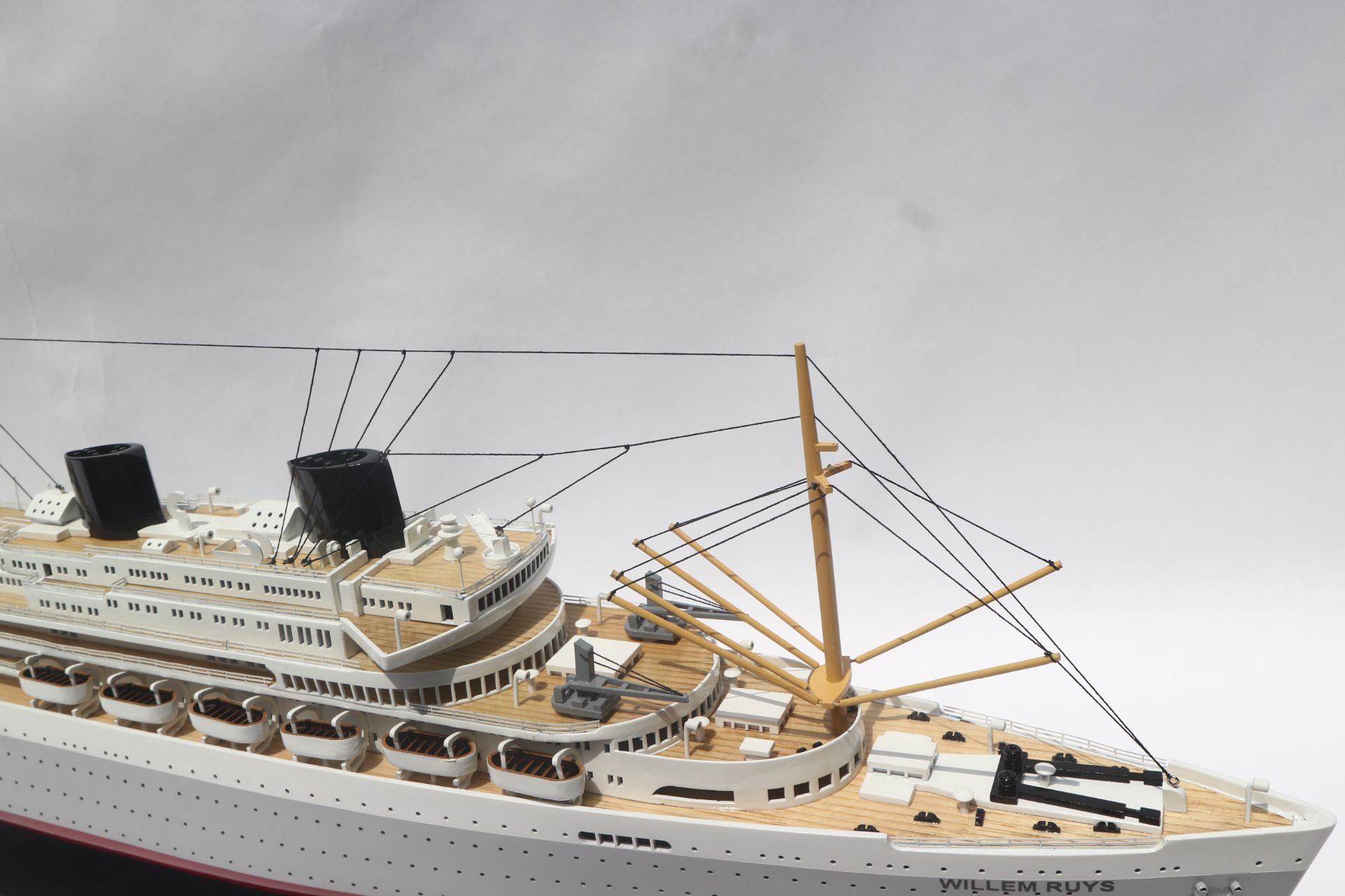 MS WILLEM RUYS CRUISE SHIP MODEL 39"