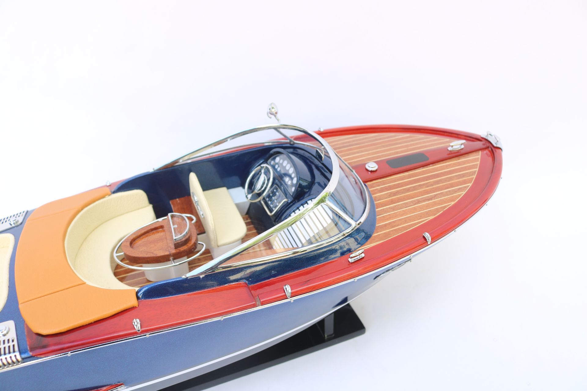 RIVA AQUARIVA GUCCI DARK BLUE 67 - 24"