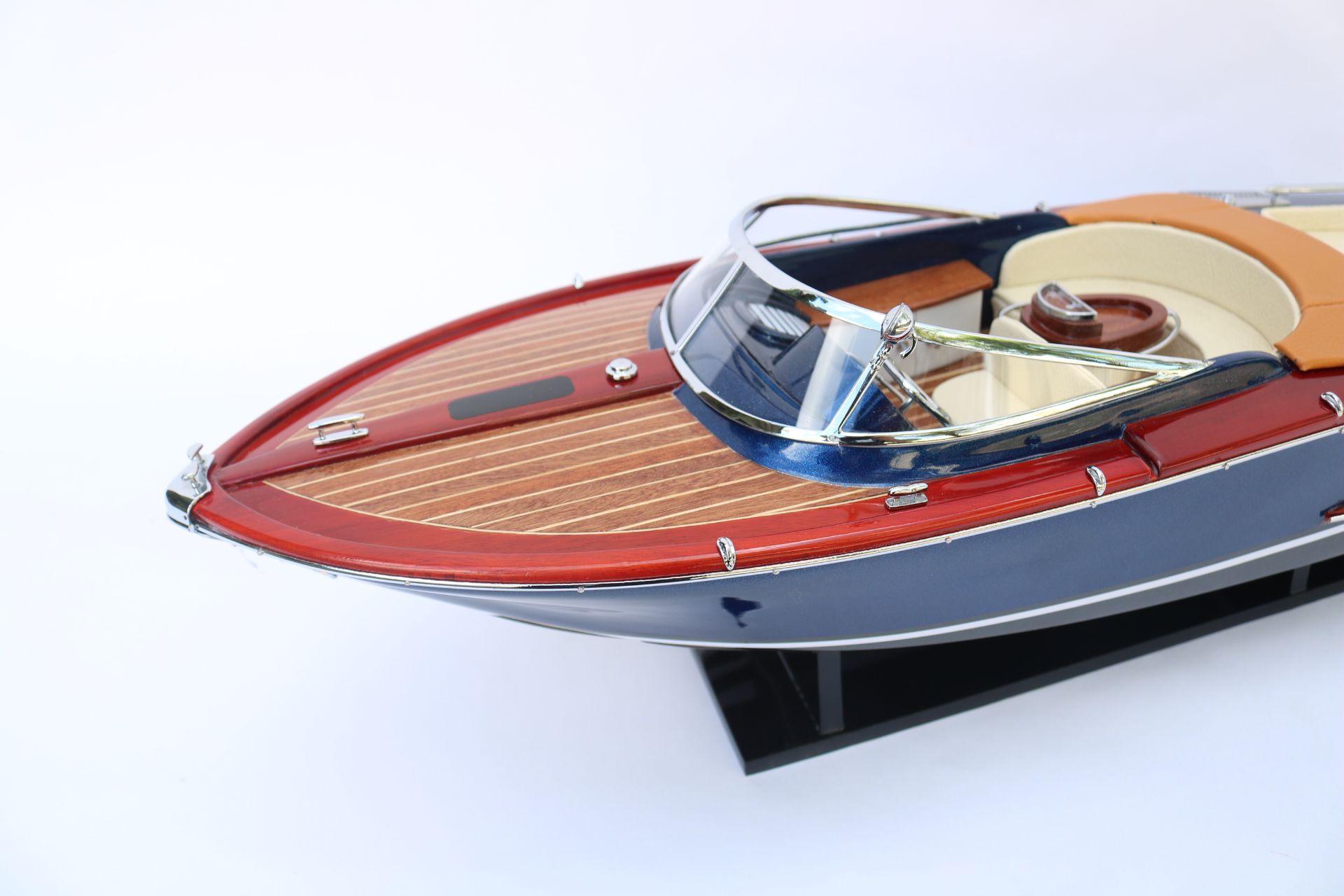 RIVA AQUARIVA GUCCI DARK BLUE 67 - 24"