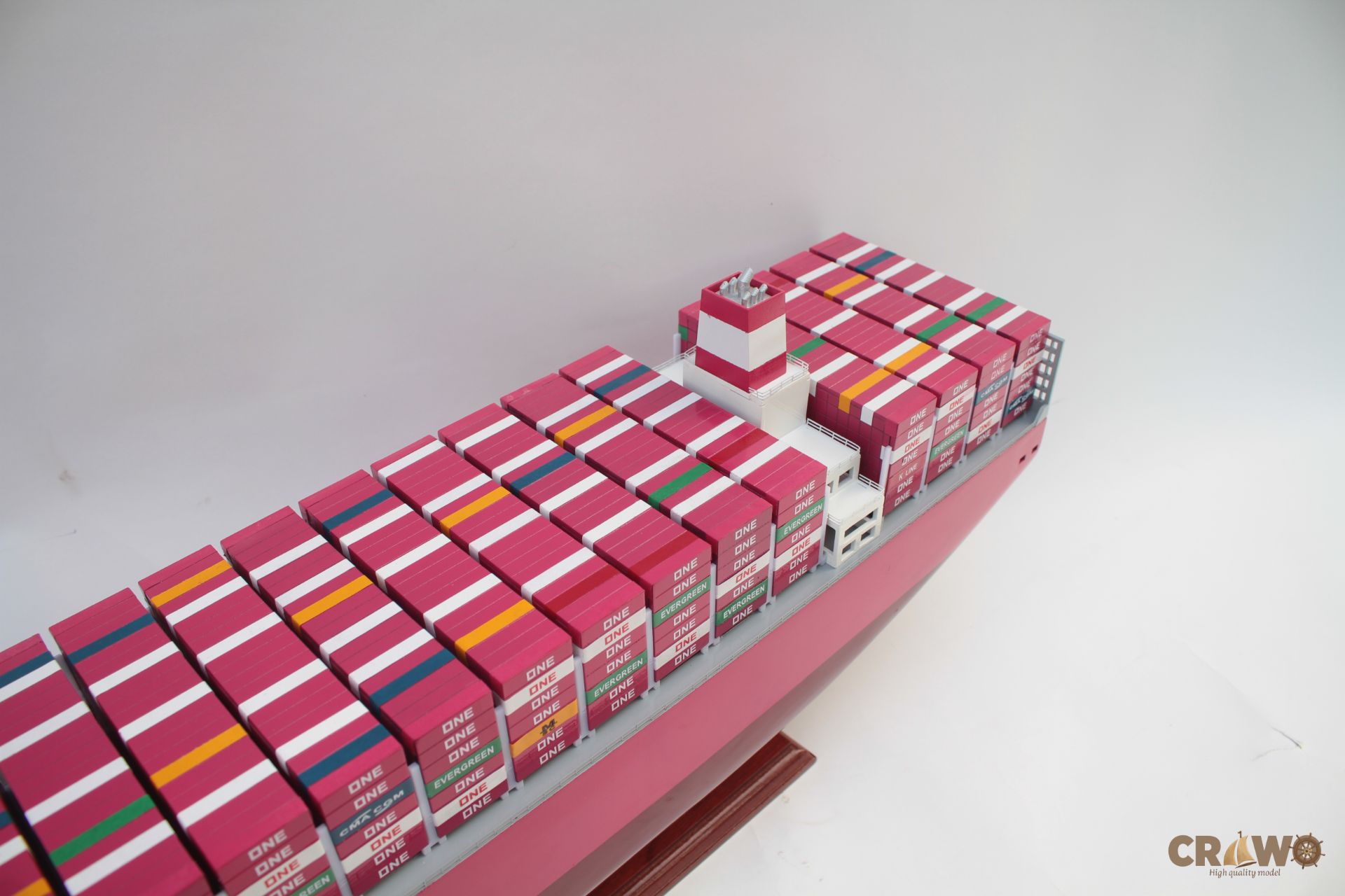 MSC OSCAR SHIP MODEL 100 CM - HIGH QUALITY MODEL